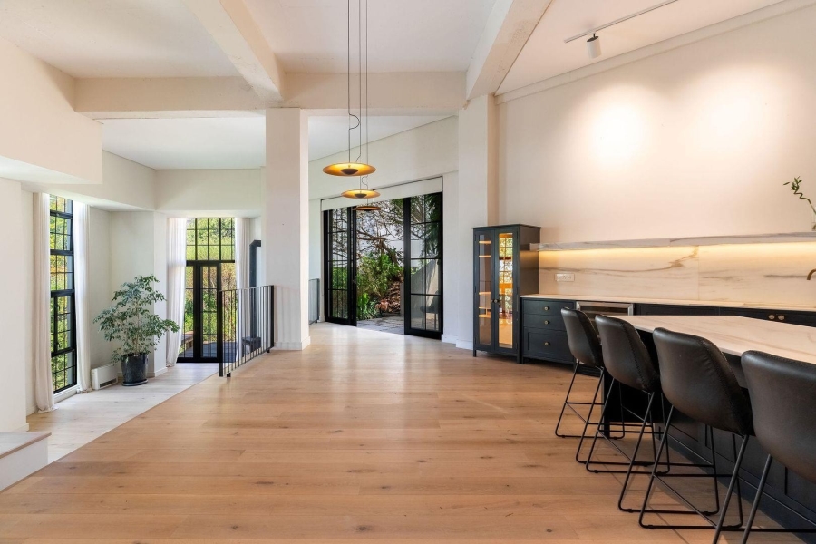 2 Bedroom Property for Sale in Tamboerskloof Western Cape